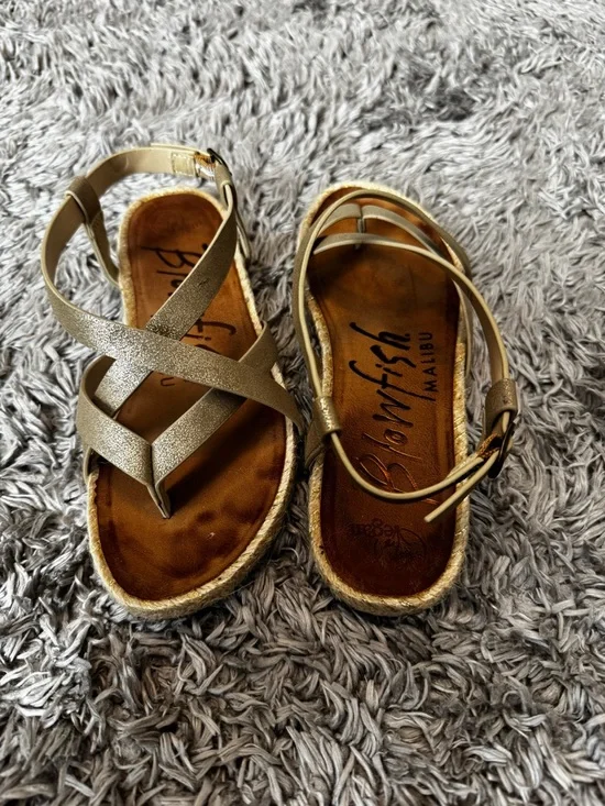 Blowfish Metallic Gold Espadrille Flat Sandals - Picture 5 of 6